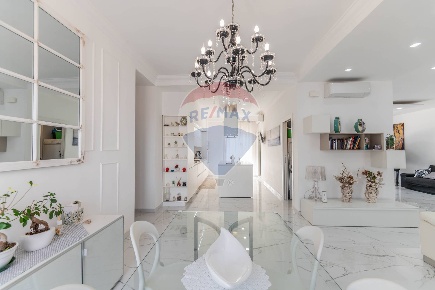 Foto Appartamento in VIA COLA DI RIENZO, Ramacca Centro di 179 m²