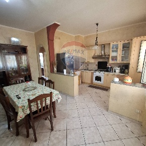 Foto Appartamento in Via Lazio, Catania Rapisardi di 110 m² con 4 locali