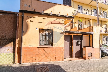 Foto Casa indipendente in Via Principe Umberto, Aci Sant'Antonio Centro