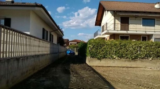 Foto Box in Via Goito, Piobesi Torinese Centro di 20 m² con 1 locali