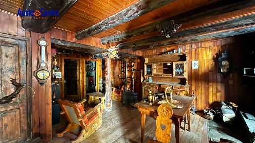 Foto Rustico in Rue de Vachery, Etroubles Centro di 200 m² con 5 locali