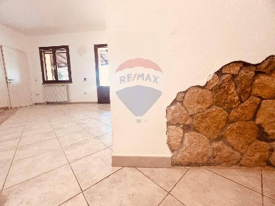 Foto Casa indipendente a Cecina di 100 m² con 3 locali in vendita