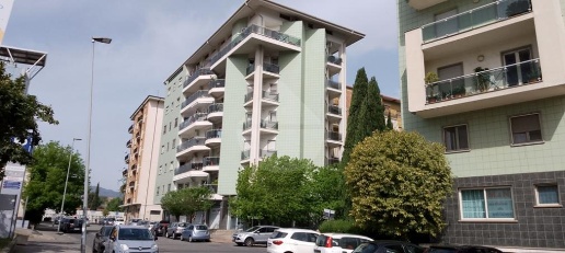 Foto Appartamento in via Roberta Lanzino, Cosenza di 186 m² con 5 locali