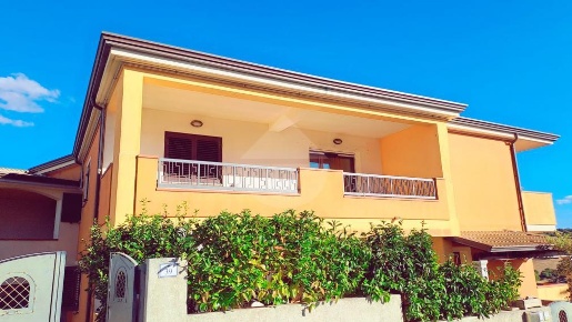 Foto Appartamento in VIA CADUTI DEL MARE, Nuoro di 60 m² con 3 locali