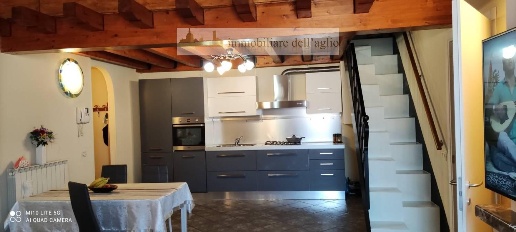 Foto Appartamento in Molini, Lonato del Garda Lonato di 95 m² con 3 locali