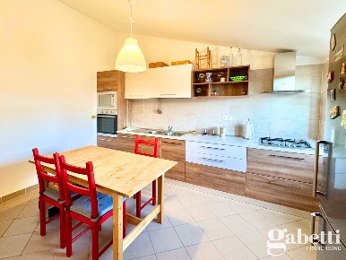 Foto Appartamento in Via ROMA 00, Pomigliano d'Arco Centro di 100 m²