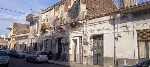 Foto Appartamento in Caduti del lavoro, Catania Picanello di 146 m²
