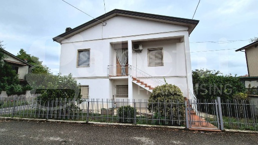 Foto Casa indipendente in Via cantarana 4, Caorso Centro di 158 m²