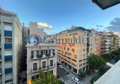 Foto Appartamento in Via Riccardo Wagner 9, Palermo di 60 m² con 2 locali