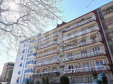 Foto Appartamento in Via PEUCETIA 20, Bari Japigia di 147 m² con 5 locali