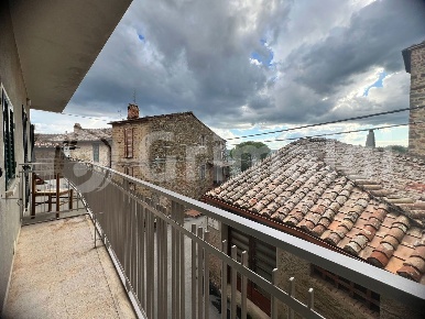 Foto Duplex a Perugia Fontignano di 94 m² con 4 locali in affitto
