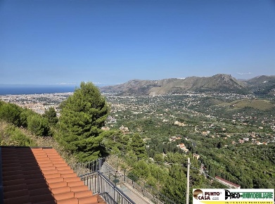 Foto Villa unifamiliare in Via Esterna Valle Cuba, Monreale di 120 m²