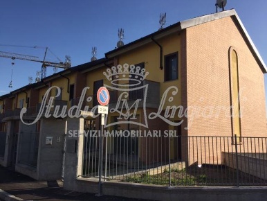 Foto Villa unifamiliare in via Delle Robinie, Montanaso Lombardo Arcagna