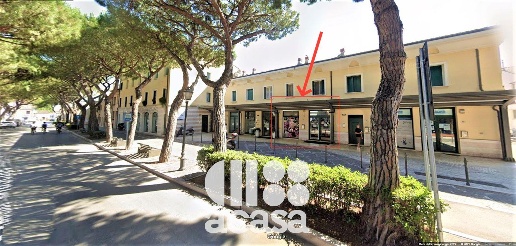 Foto Negozio in via Mazzini, Cesenatico Porto Canale di Ponente di 67 m²