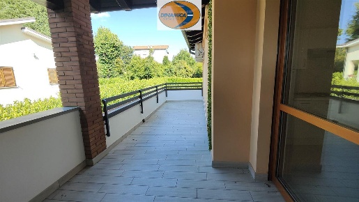 Foto Appartamento in Via Alcide De Gasperi, Casatenovo di 80 m² in vendita