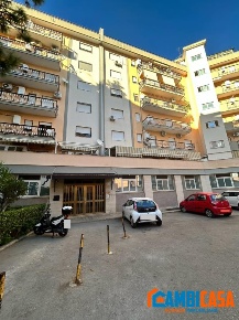 Foto Ufficio a Palermo Calatafimi Bassa - Indipendenza di 60 m² in affitto
