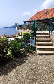 Foto Appartamento in CONTRADA SILLEMI, Letojanni di 70 m² con 3 locali