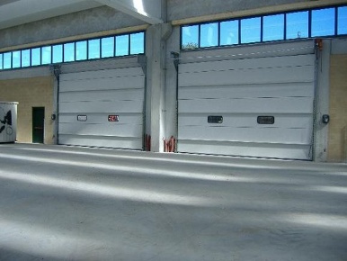 Foto Capannone industriale in Via Delle Bazzone, Galbiate Centro di 400 m²
