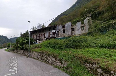 Foto Casa indipendente in Località Canal, Feltre di 172 m² con 8 locali