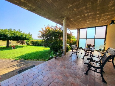 Foto Villa unifamiliare in info presso Corso Garibaldi 49, di 450 m²