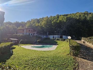 Foto Villa unifamiliare a Talla di 150 m² con 6 locali in vendita
