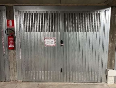 Foto Box in viale Partigiani, Pavia San Pietro di 26 m² con 1 locali