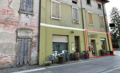 Foto Negozio in Via Marina, Portogruaro di 152 m² con 1 locali in vendita