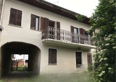 Foto Casa indipendente in Località Vallera, Cunico di 405 m² con 7 locali
