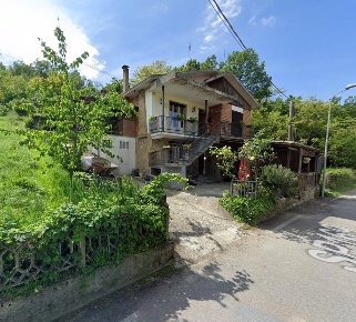 Foto Negozio a Fortunago Centro di 549 m² con 3 locali in vendita