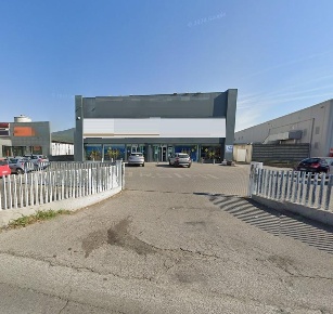 Foto Capannone industriale a Calcinaia Fornacette di 3665 m² con 3 locali