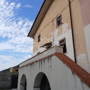 Foto Appartamento a Carrara Stadio, Sant'Antonio, Marasio di 97 m²
