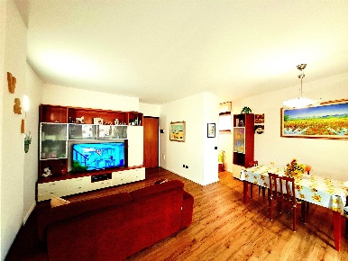 Foto Appartamento a Signa Centro di 105 m² con 5 locali in vendita