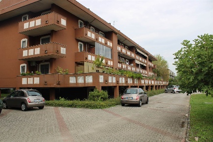Foto Appartamento in Piazza Irogoyen 2, Vercelli Isola - Bennet - Belvedere