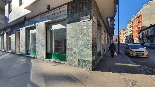 Foto Negozio in via martoreli  59, Torino Barriera di Milano di 83 m²