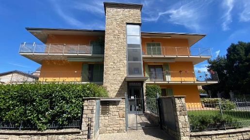 Foto Appartamento in VIALE RIMEMBRANZE 79, Calusco d'Adda di 94 m²