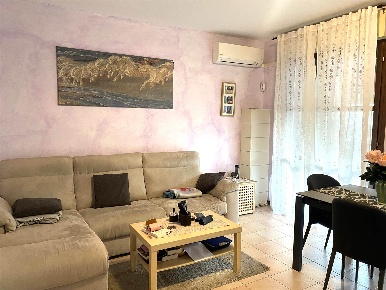 Foto Appartamento a Firenze Brozzi di 100 m² con 5 locali in vendita