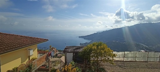 Foto Appartamento in LOCALITA' PEIDAIGO, Ventimiglia Latte, Ville di 118 m²