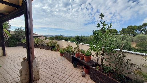 Foto Appartamento a Alghero Mercede, Calabona di 131 m² con 3 locali