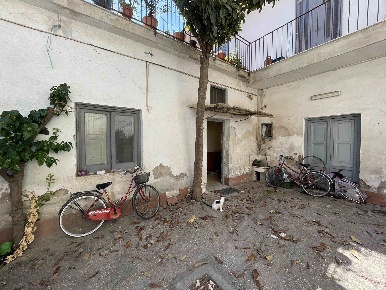 Foto Appartamento a Scisciano Centro di 90 m² con 4 locali in vendita