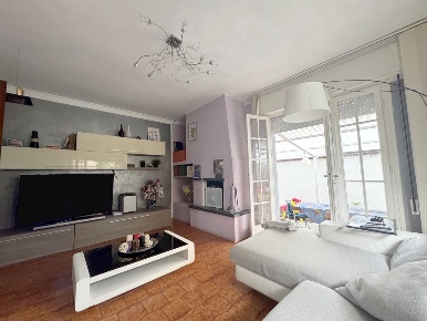 Foto Villa unifamiliare a Viareggio Torre del Lago di 130 m² con 6 locali