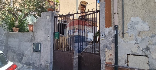 Foto Case semi ndipendenti in via Circunvallazione, Paternò di 50 m²