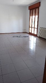 Foto Villa a schiera a Forlì Cava di 200 m² con 10 locali in affitto