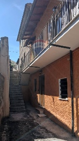 Foto Case semi ndipendenti in Forno Vecchio, Cocullo Casale di 100 m²