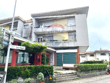 Foto Appartamento in Via San Floreano, Buja Buia di 130 m² con 5 locali