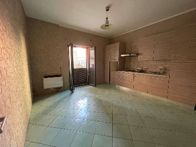 Foto Appartamento in Via Libertà, Maddaloni Centro di 66 m² con 3 locali