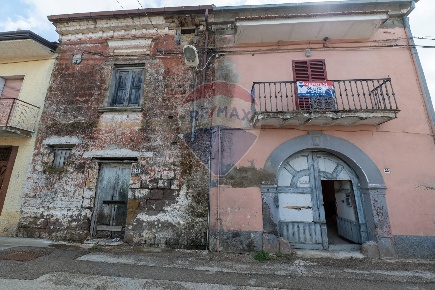 Foto Casa indipendente in Vico Nuovo, Carinola Nocelleto di 200 m²