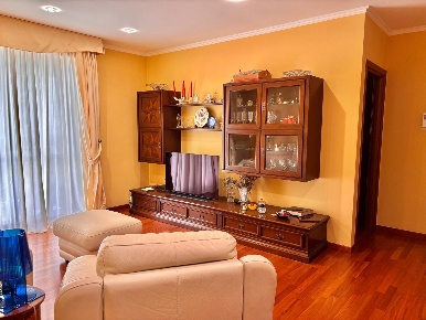 Foto Appartamento in Via Montessori, Triggiano di 117 m² con 4 locali