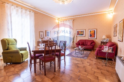 Foto Villa singola in dietro stazione, Moio Alcantara di 600 m² in vendita