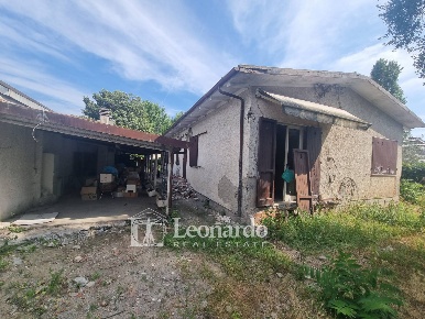 Foto Villa singola in via Dallapiccola, Forte dei Marmi Centro di 180 m²