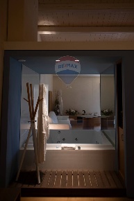 Foto Residence a Staffolo Centro di 750 m² con 10 locali in vendita